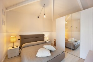 2 bedrooms, iron/ironing board, free WiFi, bed sheets - Apartment "Il Girasole" with Sea View, Wi-Fi, A/C, Balcony, Terrace and Garden (IMPERIA)