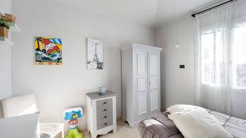 2 chambres, fer et planche Ă repasser, Wi-Fi gratuit, draps fournis