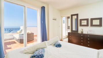 4 camere, ferro/asse da stiro, Wi-Fi gratuito, lenzuola