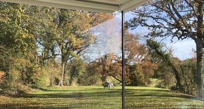 Chill @ architect designed home with wild swimming