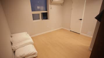 Deluxe Room, Japanese Futon, Non Smoking, City View