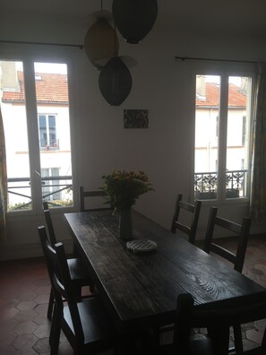 Dining - Family apartment at Nation, Paris 20 (Paris)
