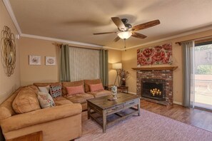 تلفزيون ذكي، مشغل دي في دي