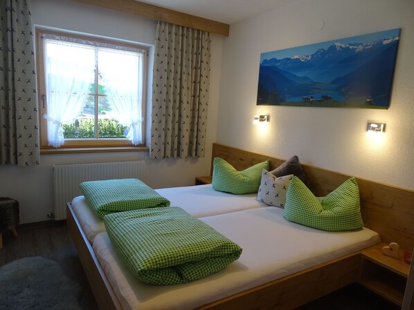 1 bedroom, WiFi, bed sheets, wheelchair access