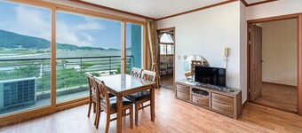 Ganghwa Dondaemoru Pension