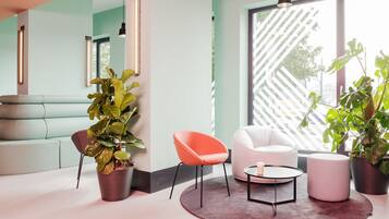 Àrea amb seients del vestíbul