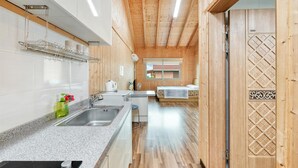1 bedroom, WiFi (free)