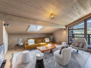 Televisie en een open haard