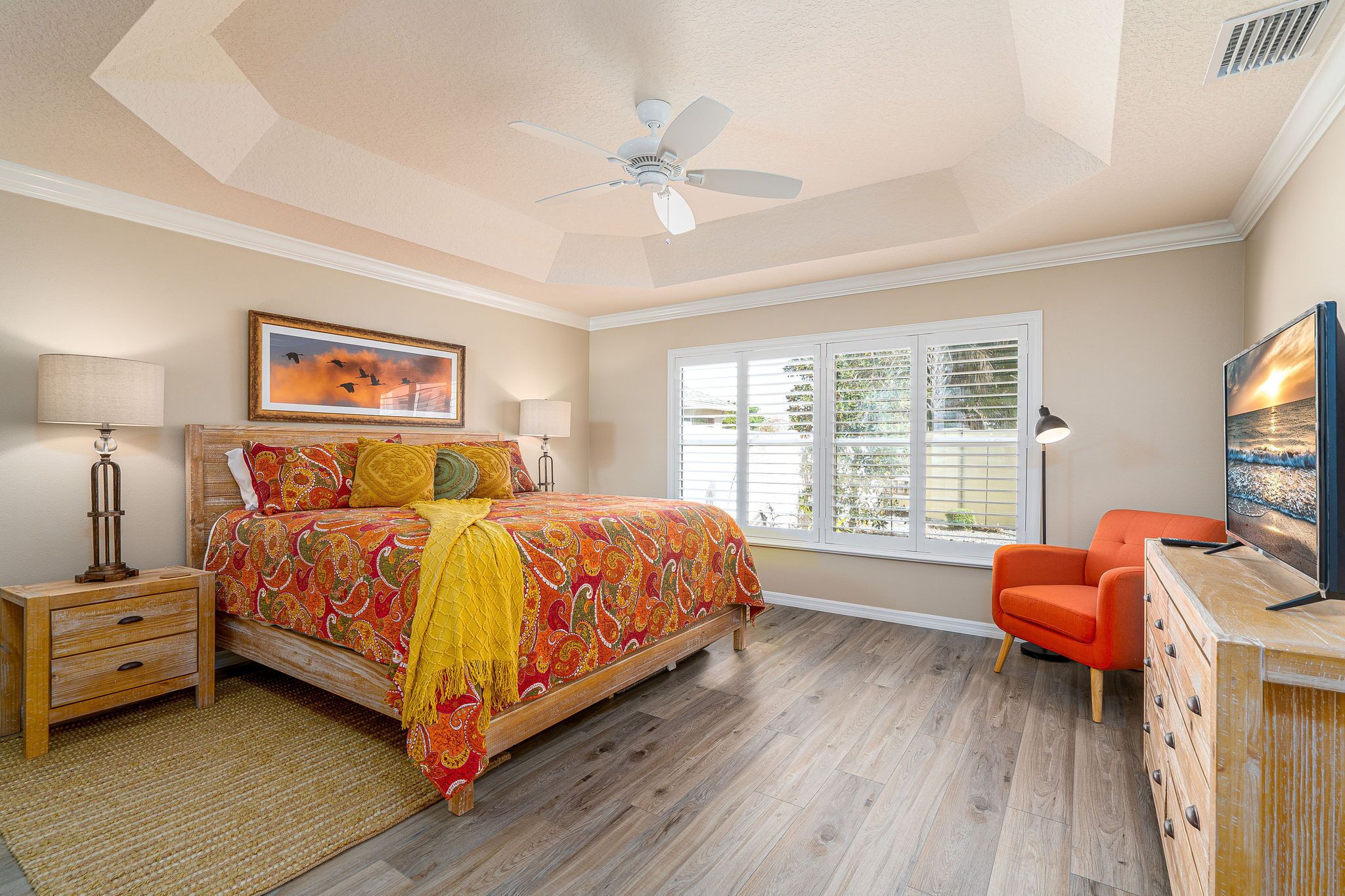 3 bedrooms, desk, iron/ironing board, free WiFi