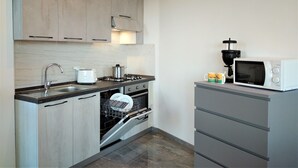 Unclassified image, 5 of 23, button - Astrid House (Stresa)