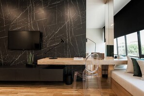 Interior - Executive Luxury Suite Athens Riviera by The Olon (Glyfada)
