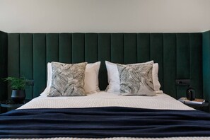 1 bedroom, iron/ironing board, free WiFi, bed sheets - Executive Luxury Suite Athens Riviera by The Olon (Glyfada)