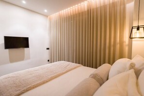 1 chambre, fer et planche à repasser, Wi-Fi gratuit, draps fournis