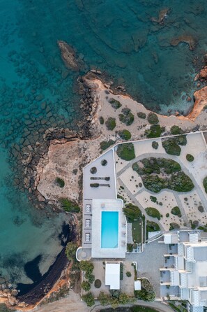 Exterior - Honeymoon Villa with Outdoor Hot Tub (Paros)