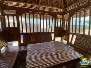 Kubo Room | Brankas, Wi-Fi gratis, dan seprai linen