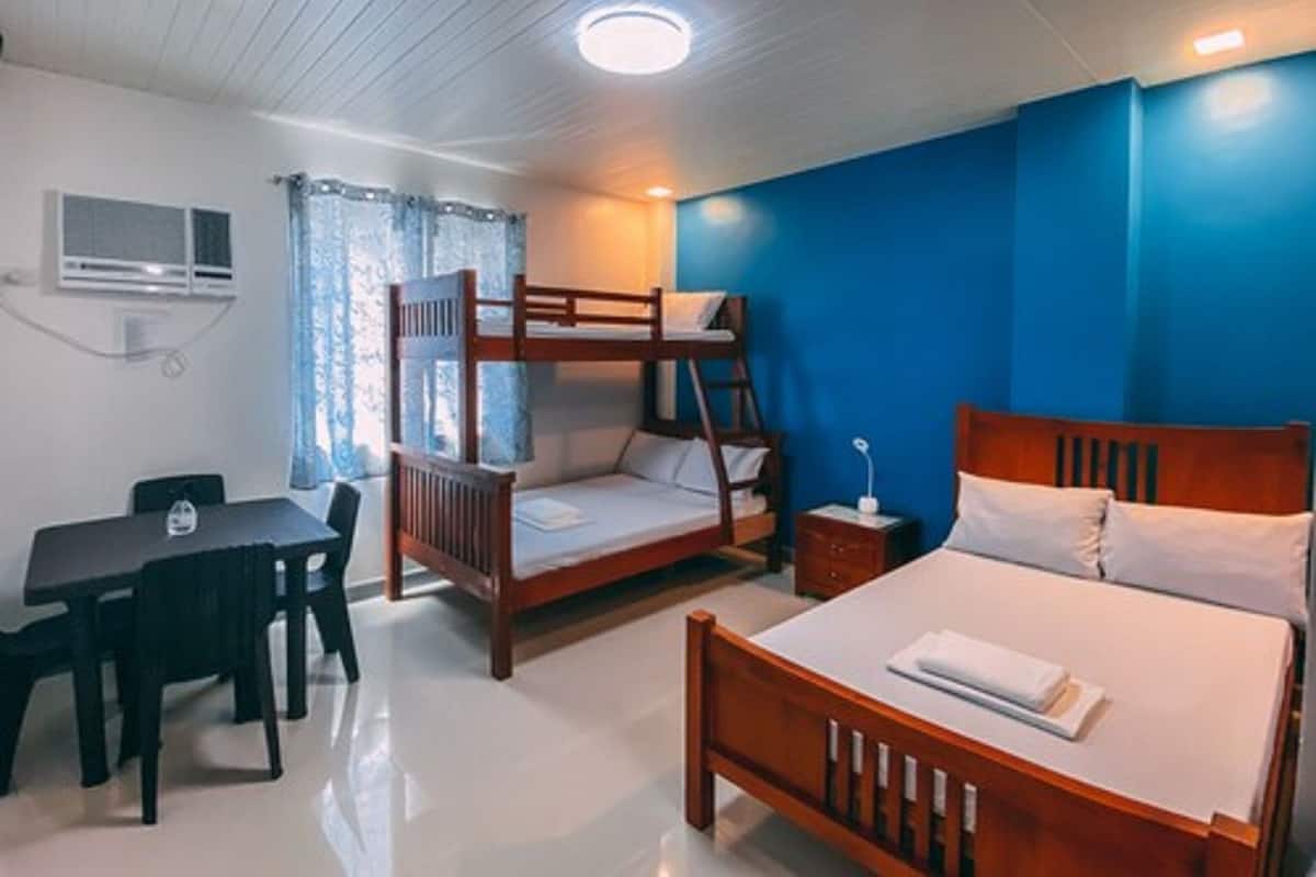 In-room safe, free WiFi, bed sheets