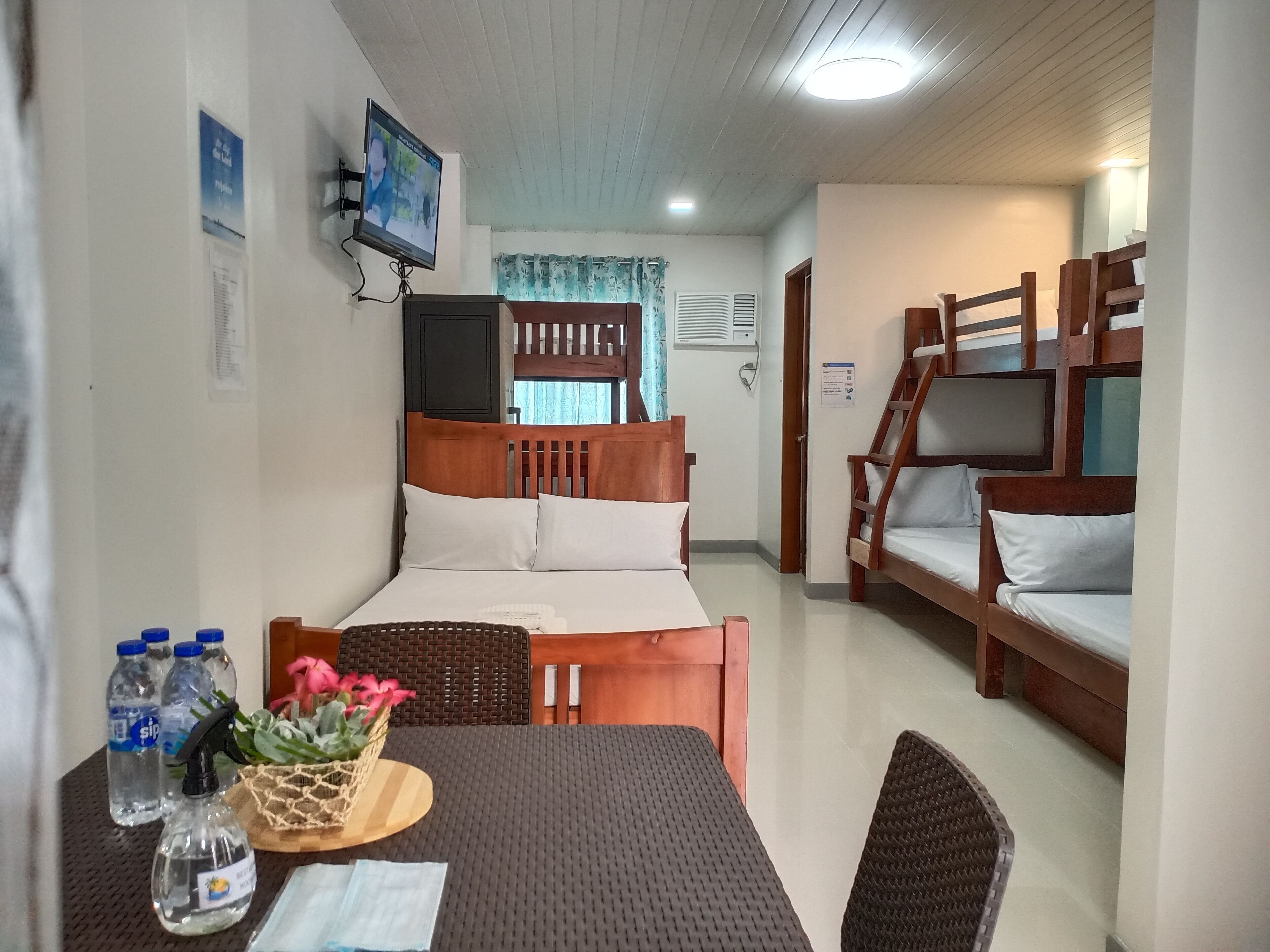 Family Studio | In-room safe, free WiFi, bed sheets