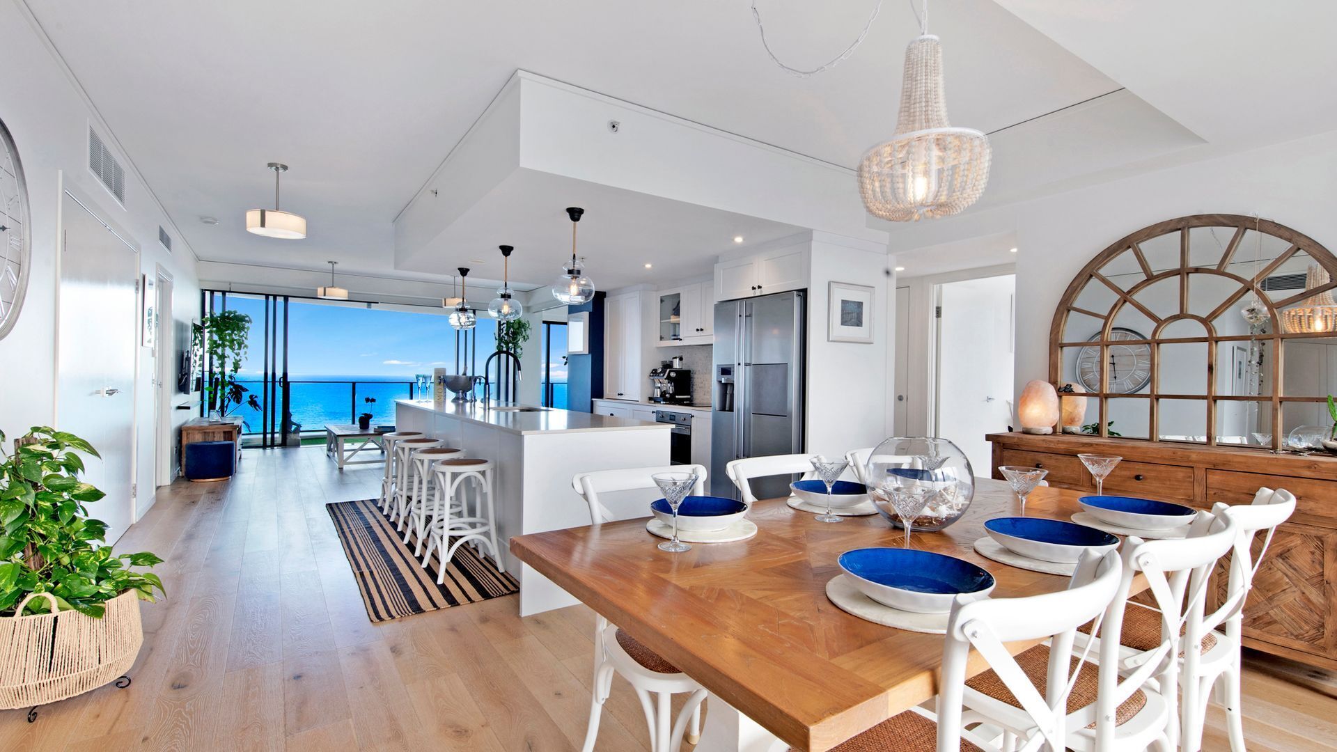 Ultimate Sky-Home Penthouse in Central Broadbeach