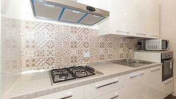 Kühlschrank, Herdplatte