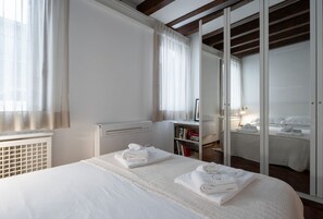 2 camere, ferro/asse da stiro, Wi-Fi, lenzuola