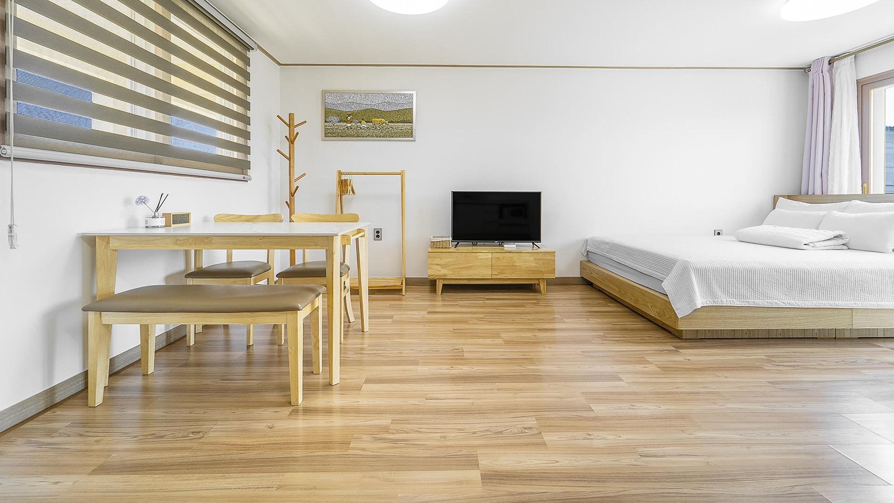 1 室のベッドルーム、WiFi (無料)