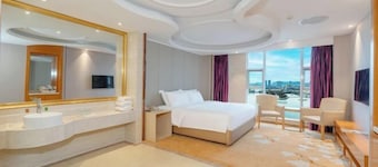 Vienna International Hotel (Tianmen Wanda Plaza Donghu Branch)
