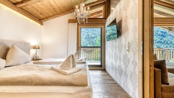 2 bedrooms, soundproofing, free WiFi, bed sheets