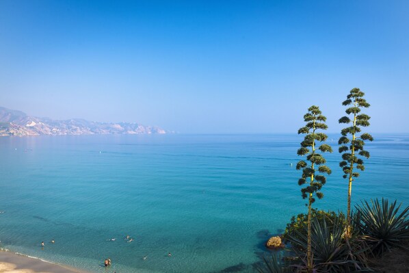 Beach nearby - Olee Torrox Costa Holiday Rentals (Torrox)