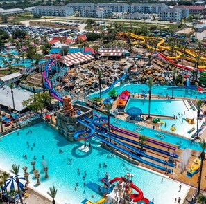 Pool - Aqua Villa 102 - Sunny Beach Front Condo - SLEEPS 7 ~ Dog Friendly (Fort Walton Beach)