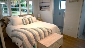 4 bedrooms, travel cot, free WiFi, bed sheets - Bikini Bottoms by Experience Jervis Bay (Huskisson)