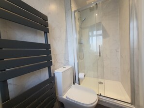 Apartment | Bathroom