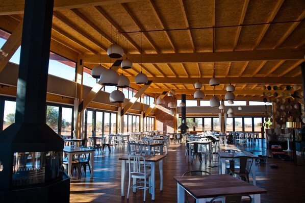 Päivittäinen buffetaamiainen (270 ZAR per henkilö)