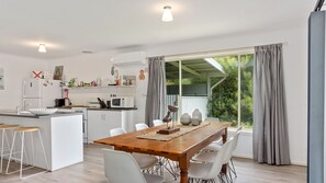 Dining - Decked Out @ Dolphin - 31 Dolphin Avenue (Carrickalinga)