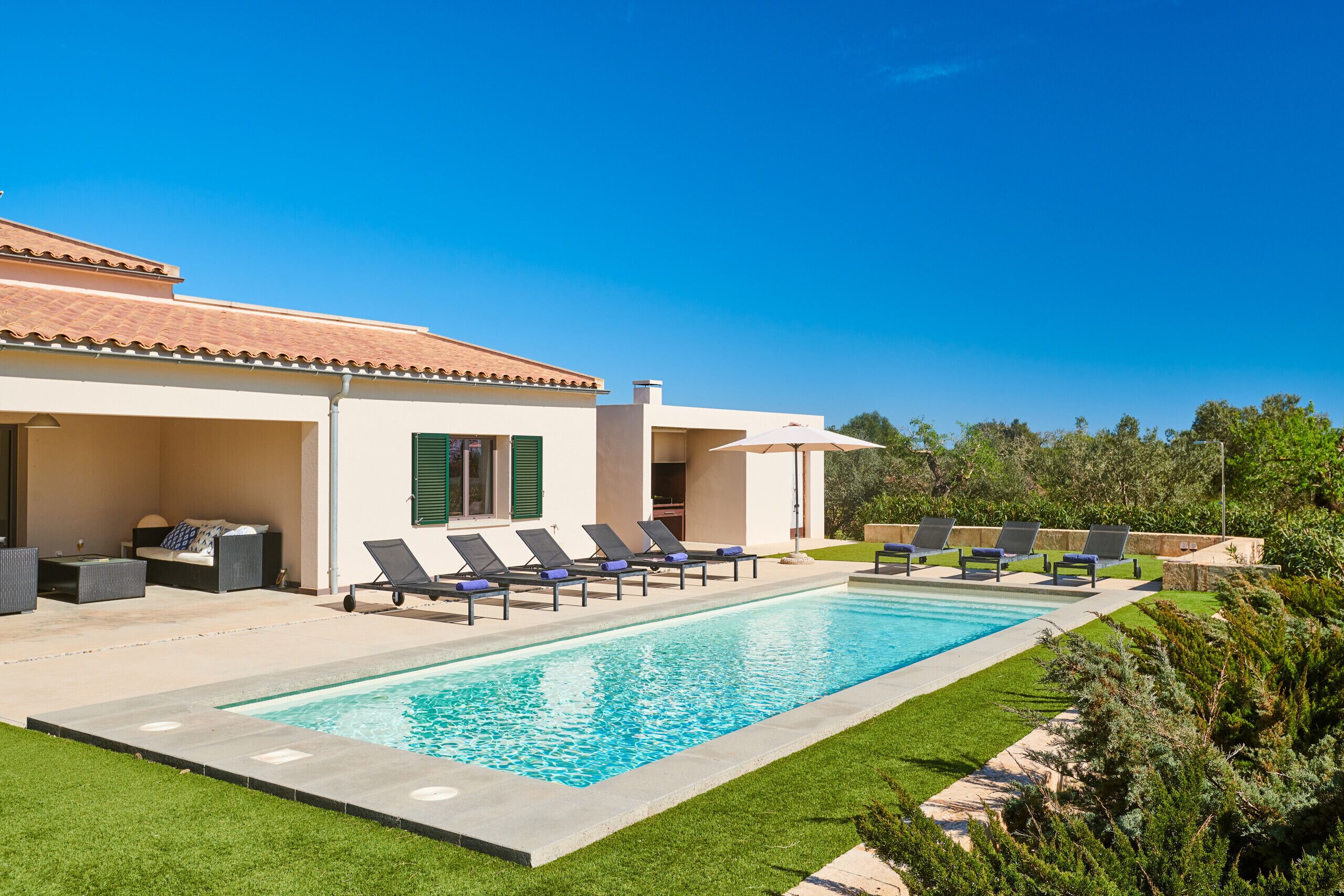 Modern finca with pool, chill-out, air conditioning and garden near Porto Cristo