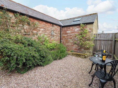 Cottage | Outdoor dining