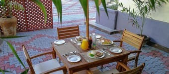 Welcome at Chake Chake Hotel