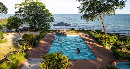 Sunbird Chintheche Inn