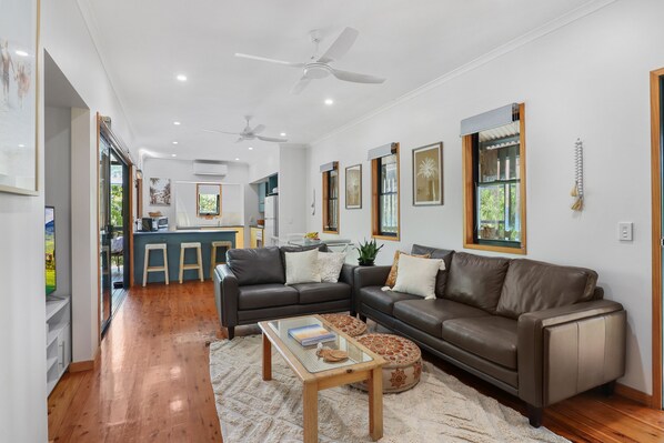 تلفزيون ذكي