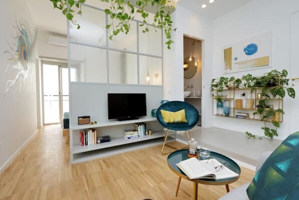 تلفزيون ذكي