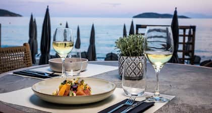 Skiathos Theros Philian Collection