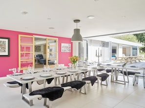 Dining - Finest House In Cheltenham ! (Cheltenham)