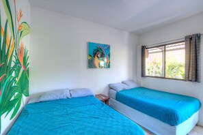 3 bedrooms, free WiFi, bed sheets, wheelchair access