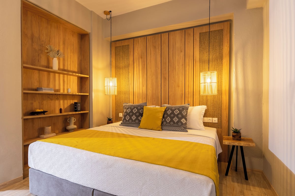 Deluxe Room, 1 Bedroom, Pool View, Ground Floor