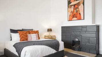 3 bedrooms, desk, iron/ironing board, WiFi