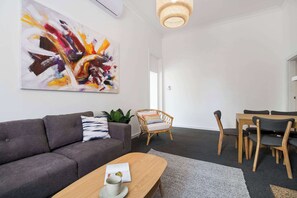 TV, Netflix, streaming services, offices
