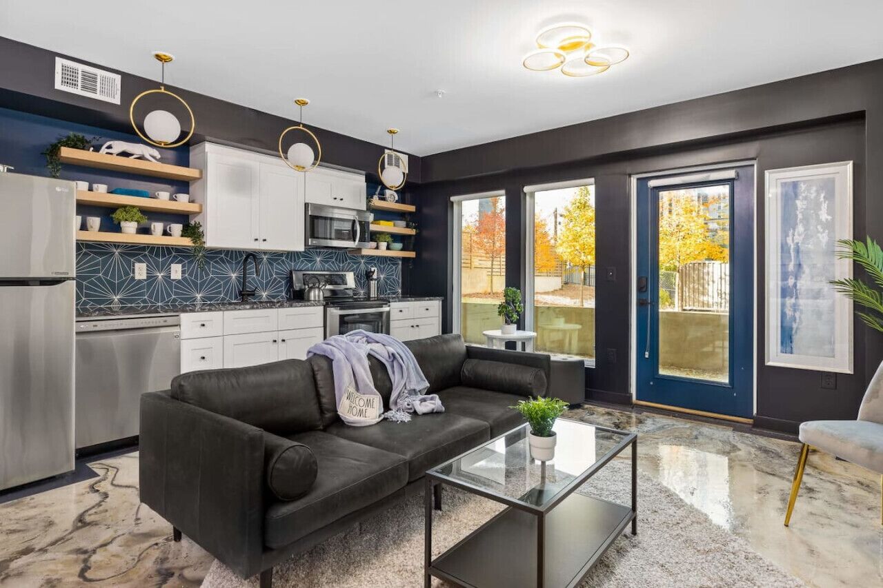 Semblance Heart Of Midtown lively King Bed Home