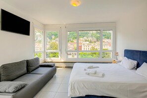 Free WiFi, bed sheets - Locarno City Apartments (Locarno)