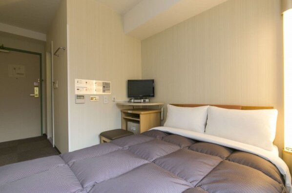 1 bedroom, desk, free WiFi, bed sheets