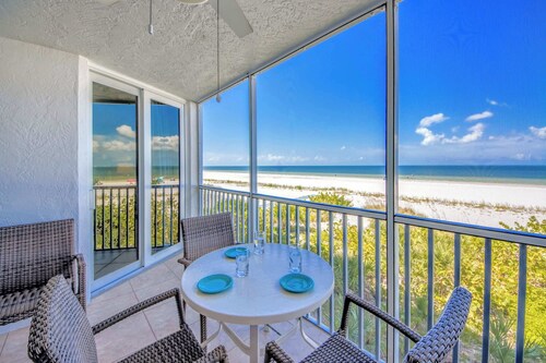 Beach Villas #103 Spacious Beachfront Condo