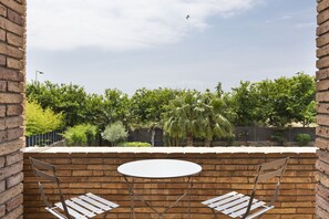 Balcony - Olala Gava Beach Villa (Gava)